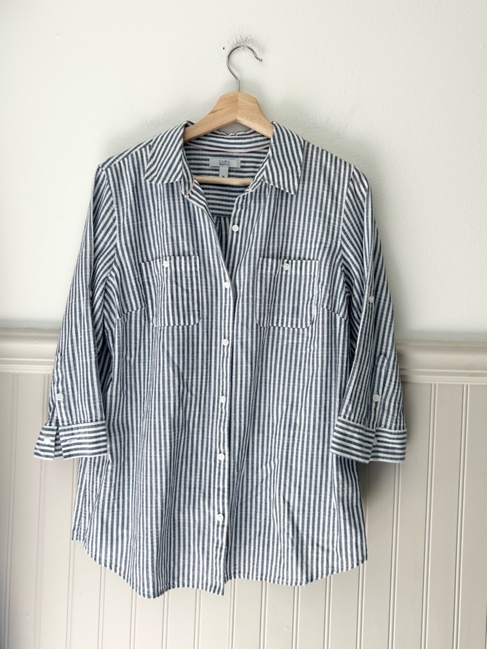 Croft & Barrow Blue White Striped Button Down Shirt 100% Cotton Roll Tab Medium